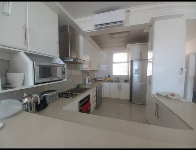 2 BEDROOM FLAT FOR SALE IN NORTH BEACH